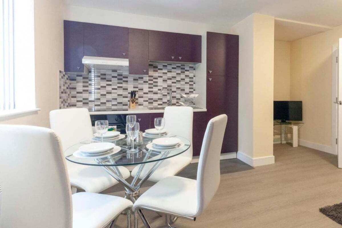 Sav Apartments Clarence Street-لاوْبرو الغرفة الصورة
